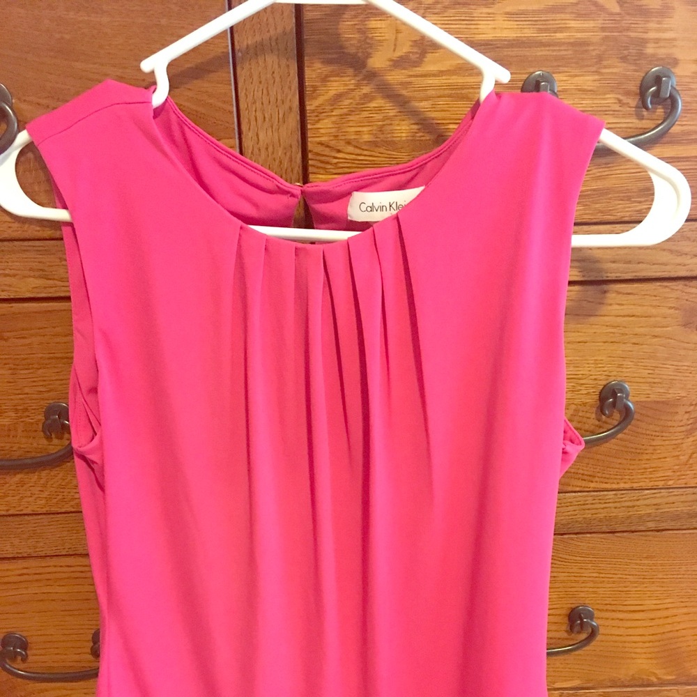 Pink Sleeveless Pleated Blouse